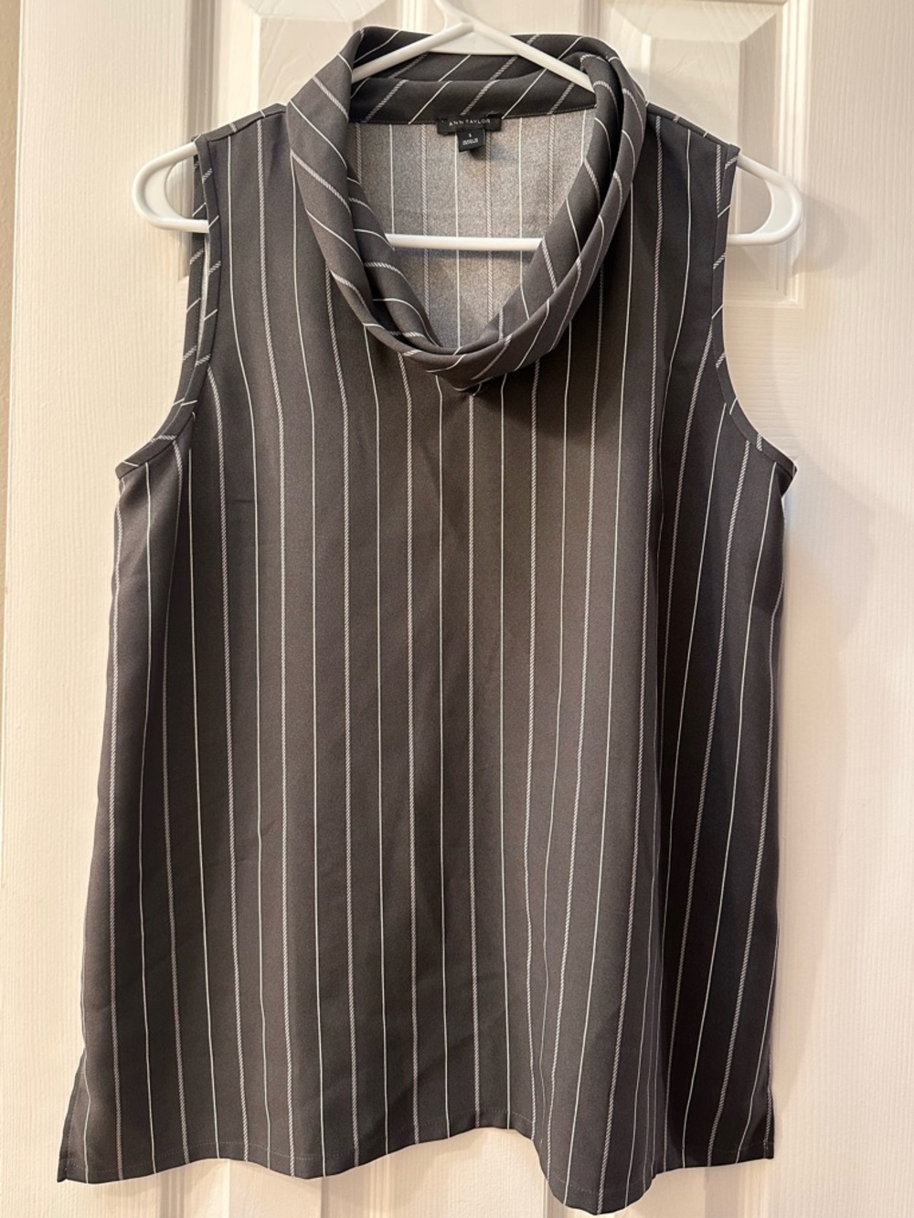 Ann Taylor Sleeveless Pinstripe Cowl Neck Top Size Small